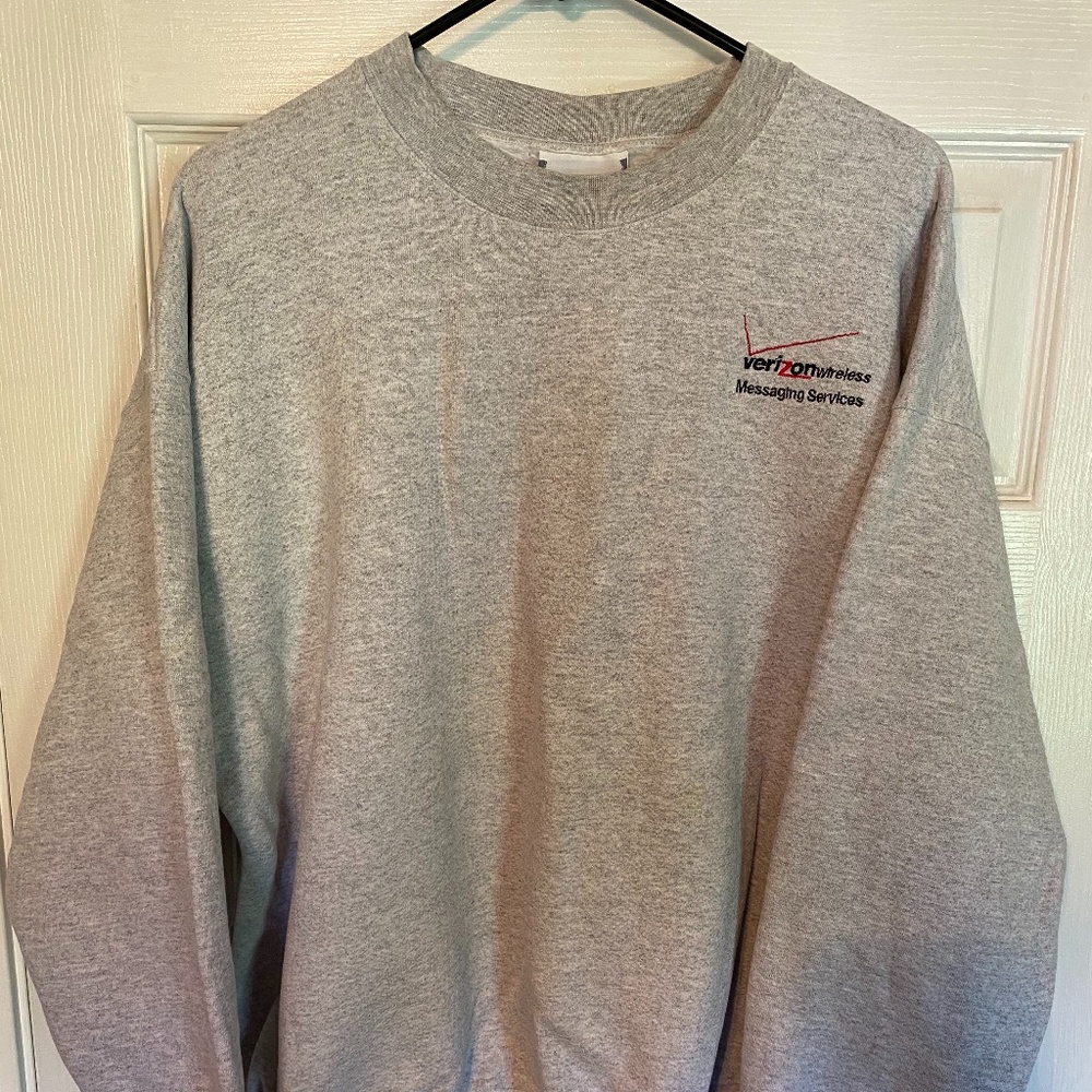 Verizon Wireless Messaging Services, Gray, Size L - image 1